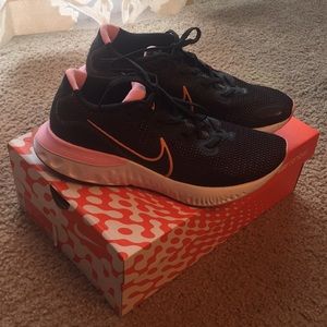 Like new WMNS NIKE RENEW RUN.